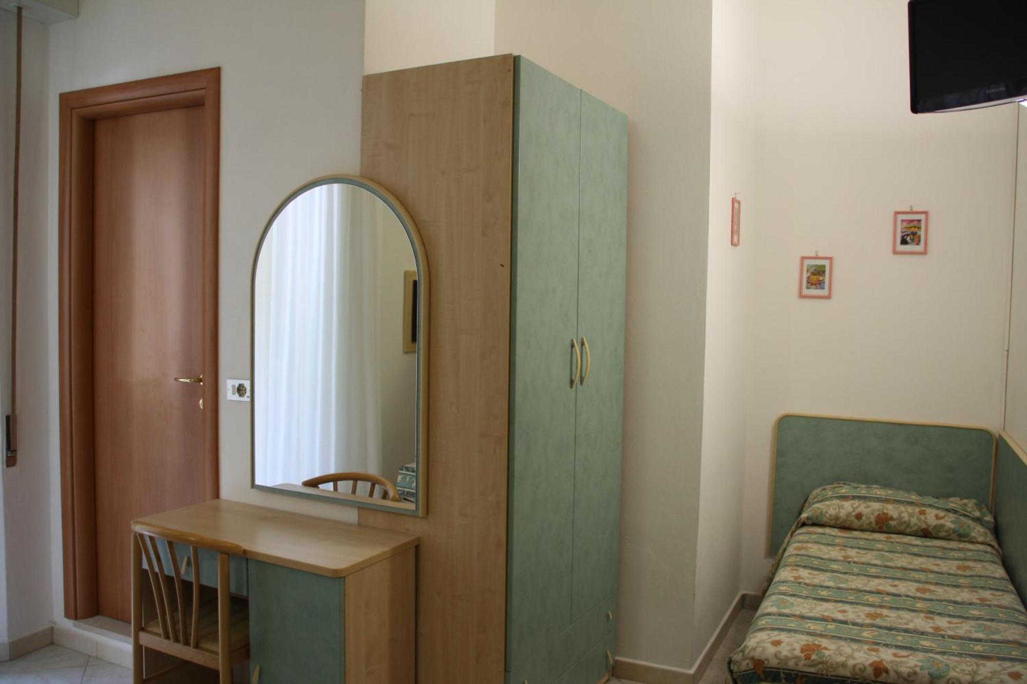 Hotel Flora Bellaria-Igea Marina Pokój zdjęcie