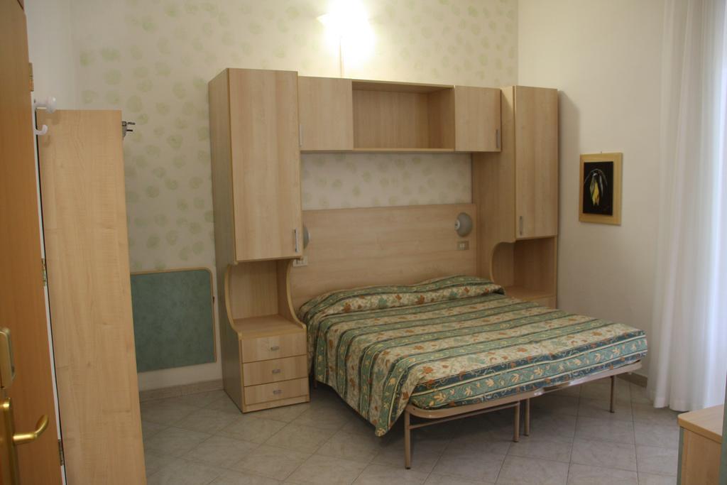 Hotel Flora Bellaria-Igea Marina Pokój zdjęcie