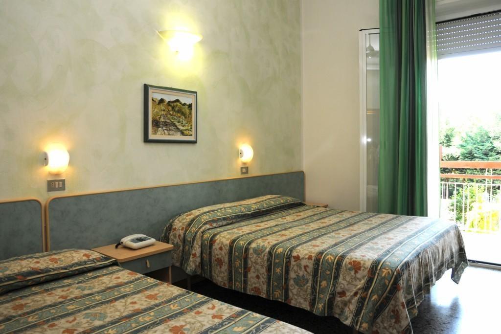 Hotel Flora Bellaria-Igea Marina Pokój zdjęcie